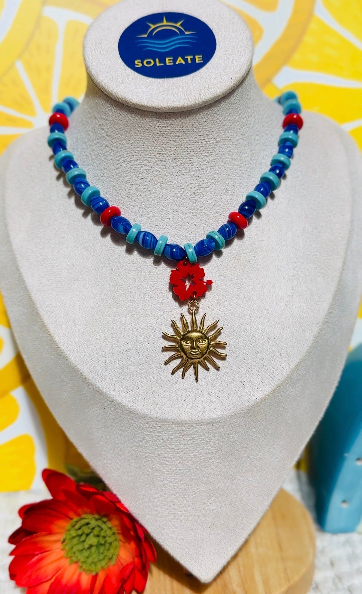 Maga Flower Necklace