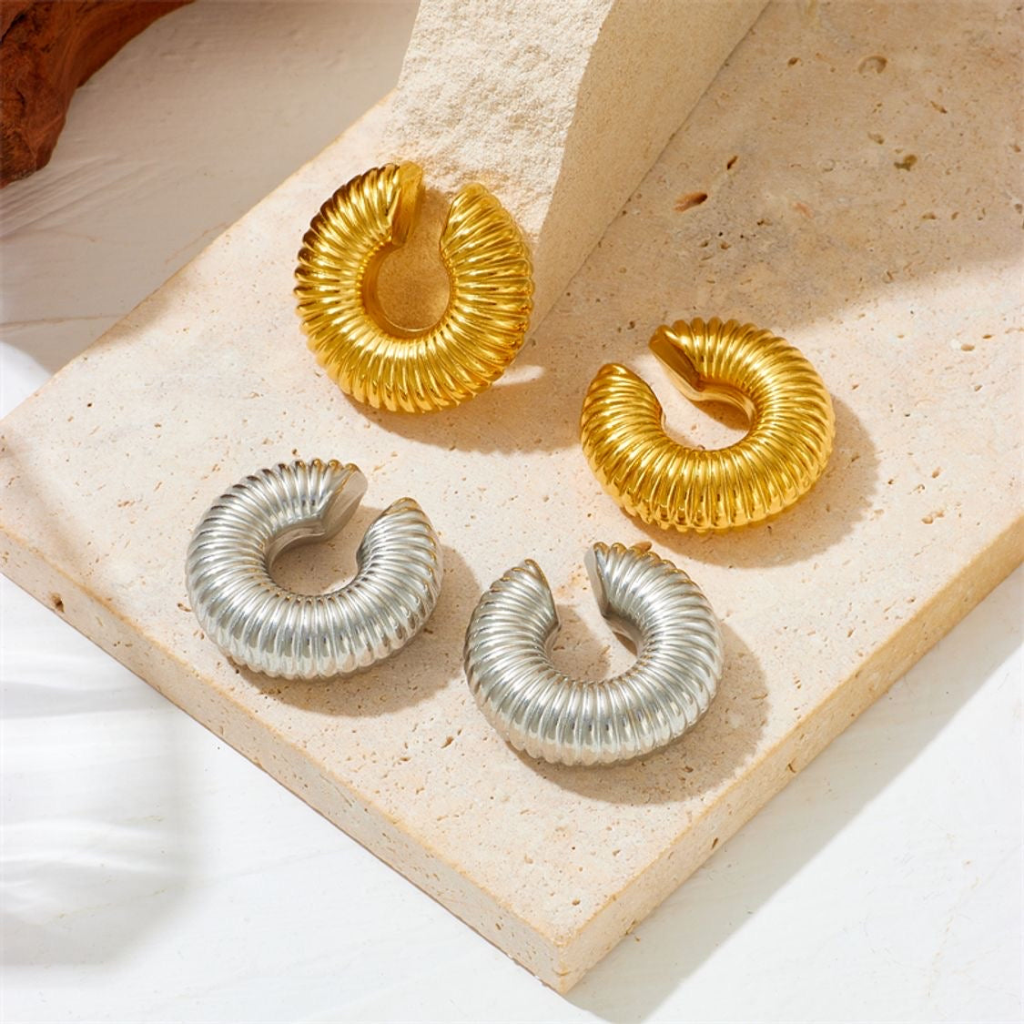 Chunky Spiral Ear Cuff